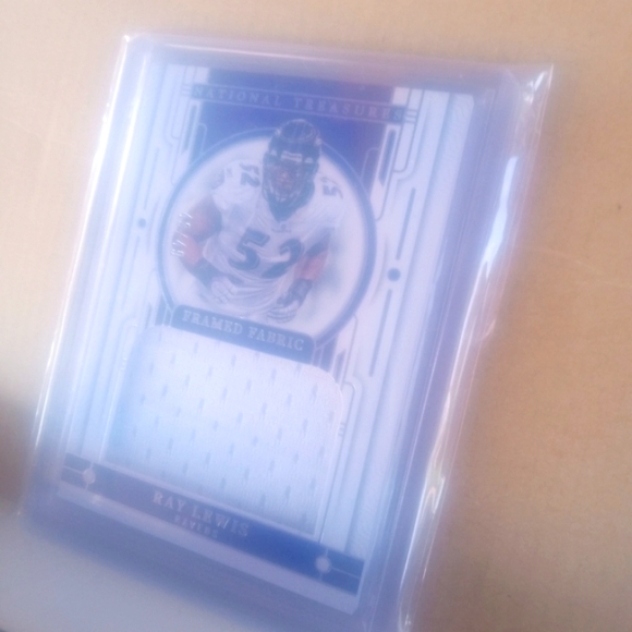 🏈🏆Ray Lewis "Framed Fabric Jumbo Jersey Patch - 48/49 Insert" Card🏆🏈 - Picture 2 of 6